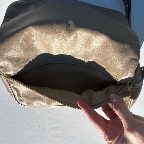 Stone Mountain USA Vintage Taupe Soft Leather Shoulder Bag Magnetic Flap Closure - Picture 9 of 14